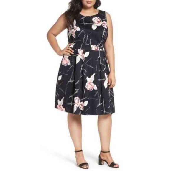 Sejour fit and flare floral knee length dress - size 16w - Picture 2 of 11